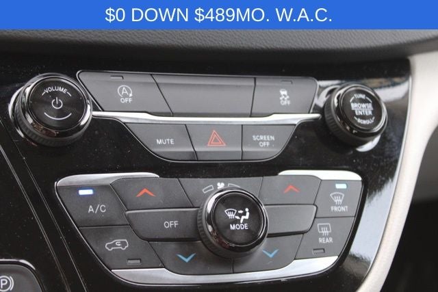 2024 Chrysler Voyager LX