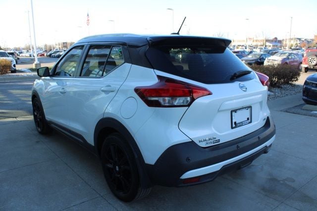 2020 Nissan Kicks SR