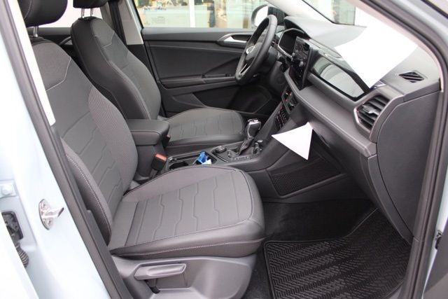 2026 Volkswagen Taos 1.5T SE Black