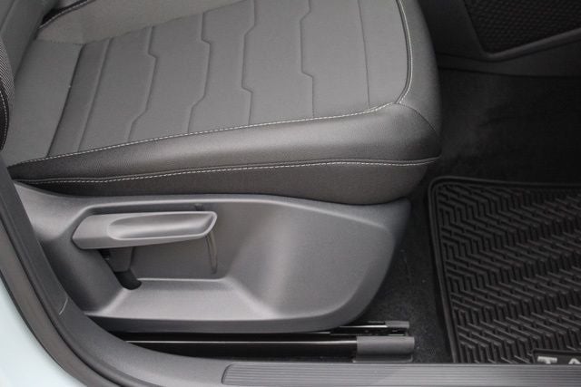 2026 Volkswagen Taos 1.5T SE Black