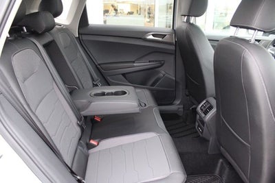 2026 Volkswagen Taos 1.5T SE Black