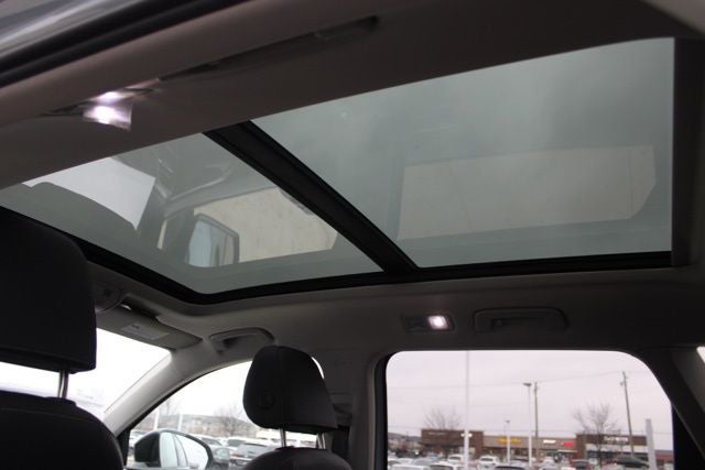 2026 Volkswagen Taos 1.5T SE Black