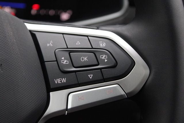 2026 Volkswagen Taos 1.5T SE Black