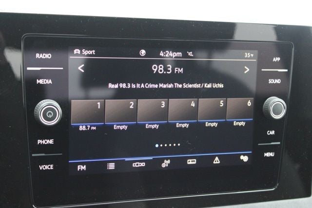 2026 Volkswagen Taos 1.5T SE Black