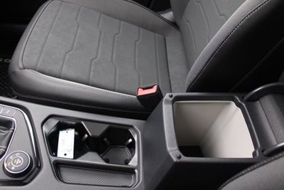 2026 Volkswagen Taos 1.5T SE Black