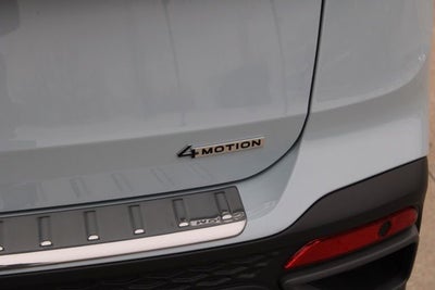 2026 Volkswagen Taos 1.5T SE Black