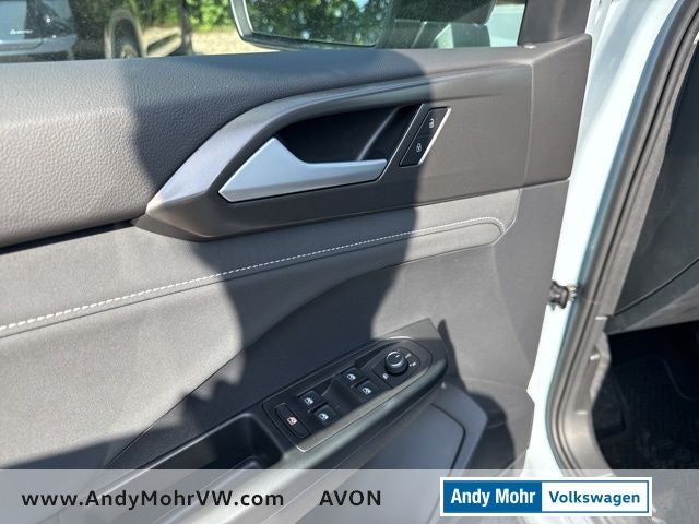 2026 Volkswagen Taos 1.5T SE Black