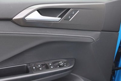 2026 Volkswagen Taos 1.5T SE Black