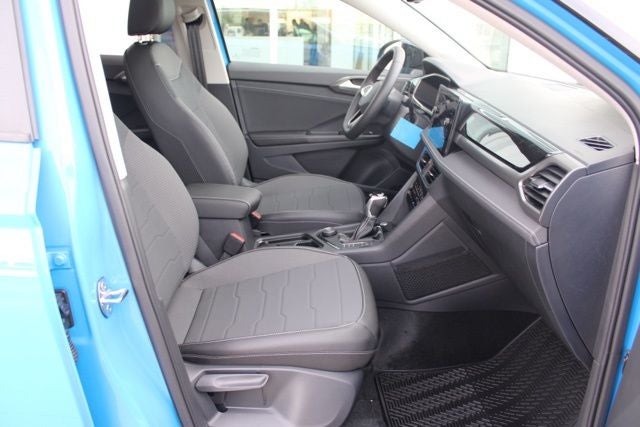 2026 Volkswagen Taos 1.5T SE Black