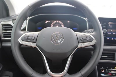 2026 Volkswagen Taos 1.5T SE Black