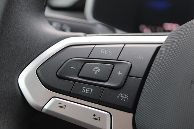 2026 Volkswagen Taos 1.5T SE Black