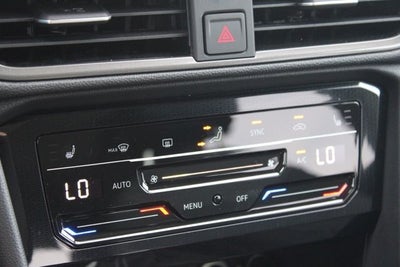 2026 Volkswagen Taos 1.5T SE Black