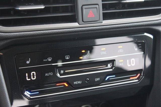 2026 Volkswagen Taos 1.5T SE Black