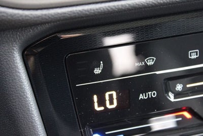 2026 Volkswagen Taos 1.5T SE Black