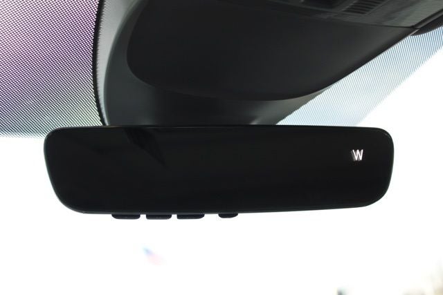 2026 Volkswagen Taos 1.5T SE Black