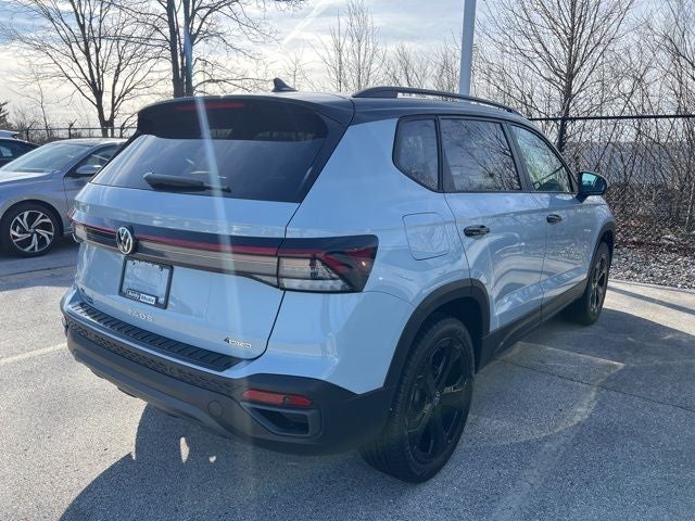 2026 Volkswagen Taos 1.5T SE Black