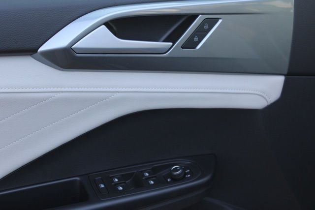 2026 Volkswagen Taos 1.5T SEL