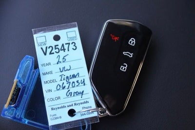 2025 Volkswagen Tiguan 2.0T S