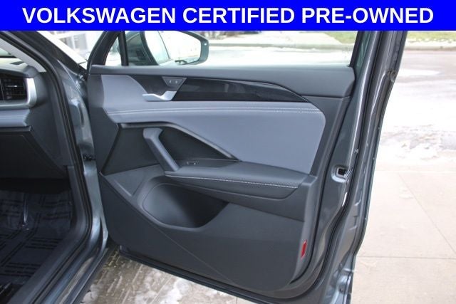 2025 Volkswagen Tiguan 2.0T SE