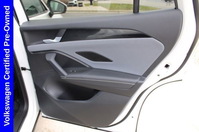 2025 Volkswagen Tiguan 2.0T SE