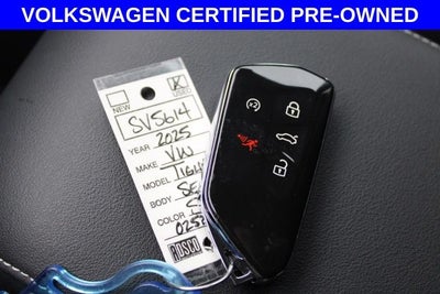 2025 Volkswagen Tiguan 2.0T SE