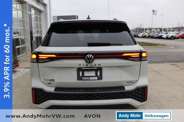 2026 Volkswagen Tiguan 2.0T SE R-Line Black