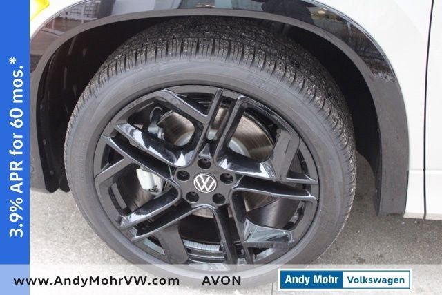 2026 Volkswagen Tiguan 2.0T SE R-Line Black