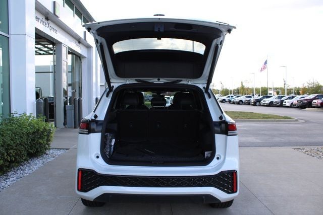 2025 Volkswagen Tiguan 2.0T SE R-Line Black