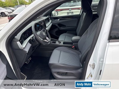 2026 Volkswagen Tiguan 2.0T SE R-Line Black