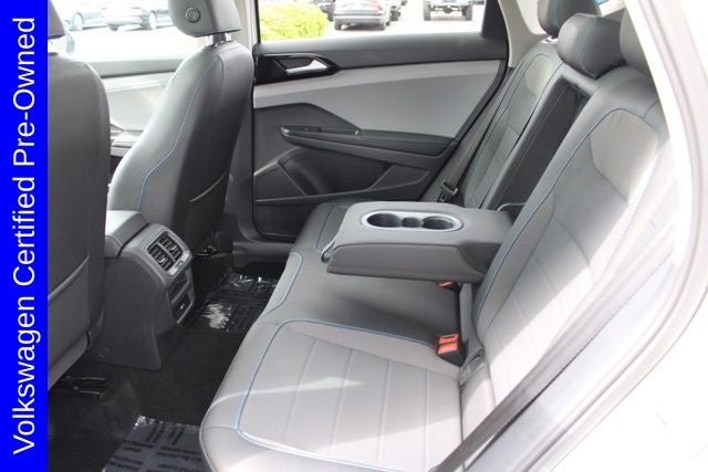 2024 Volkswagen Taos 1.5T SE Black