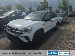 2024 Volkswagen Taos 1.5T SE Black