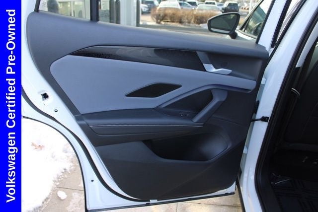 2025 Volkswagen Tiguan 2.0T SE