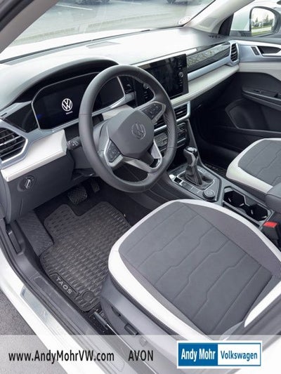 2025 Volkswagen Taos 1.5T SE
