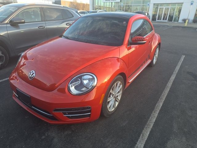 2019 Volkswagen Beetle 2.0T SE