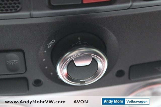 2019 Volkswagen Beetle 2.0T SE