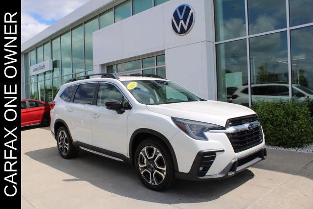 2024 Subaru Ascent Limited 7 Passenger's photo