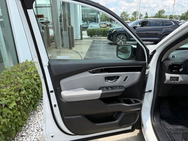 2024 Honda Pilot EX-L 8 Passenger