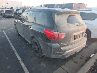 2019 Nissan Pathfinder SV
