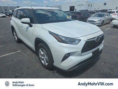 2022 Toyota Highlander LE