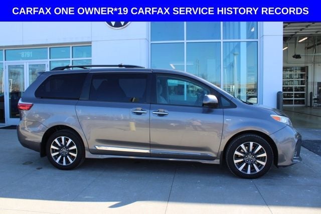 2018 Toyota Sienna XLE 7 Passenger