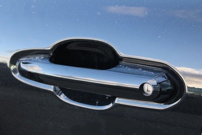 2022 Toyota Highlander Hybrid Platinum