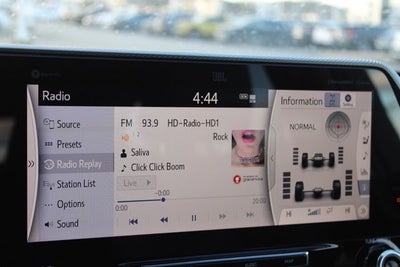 2022 Toyota Highlander Hybrid Platinum