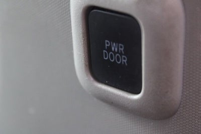 2017 Toyota Sienna LE 8 Passenger