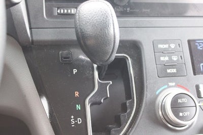 2017 Toyota Sienna LE 8 Passenger