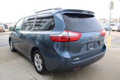2017 Toyota Sienna LE 8 Passenger