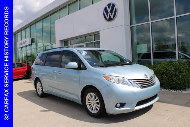 2015 Toyota Sienna XLE