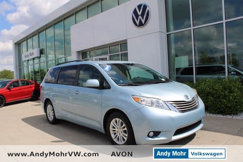 2015 Toyota Sienna XLE 8 Passenger