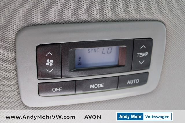 2015 Toyota Sienna XLE 8 Passenger