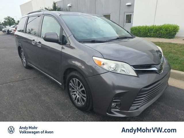 2018 Toyota Sienna XLE