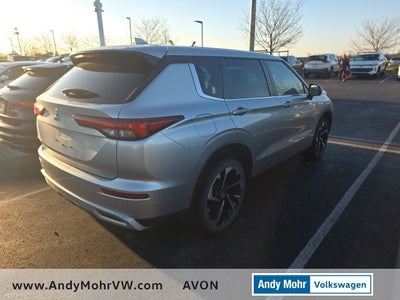 2023 Mitsubishi Outlander SE